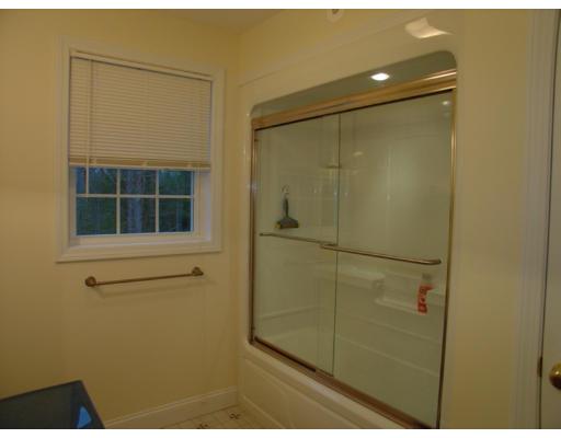 385 Williamsville Road Phillipston, MA 01331 - Photo 10 of 18 a bathroom with a shower