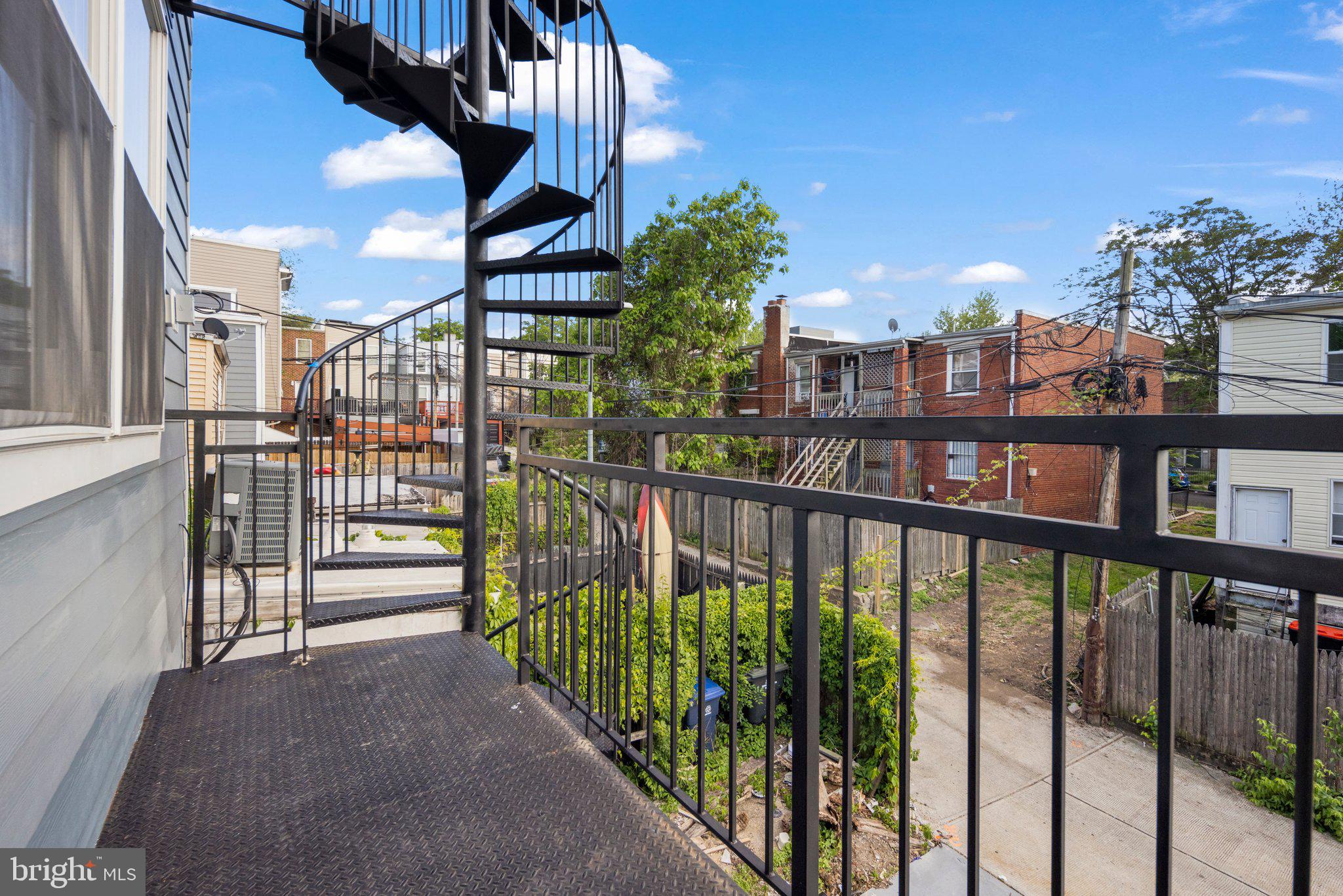 1111 Holbrook Terrace Northeast Washington, DC 20002 - Photo 3 of 30 Balcony