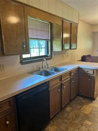 $172,500 | 128 Honeysuckle Drive, Mansfield, LA 71052
