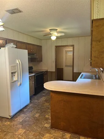 $172,500 | 128 Honeysuckle Drive, Mansfield, LA 71052