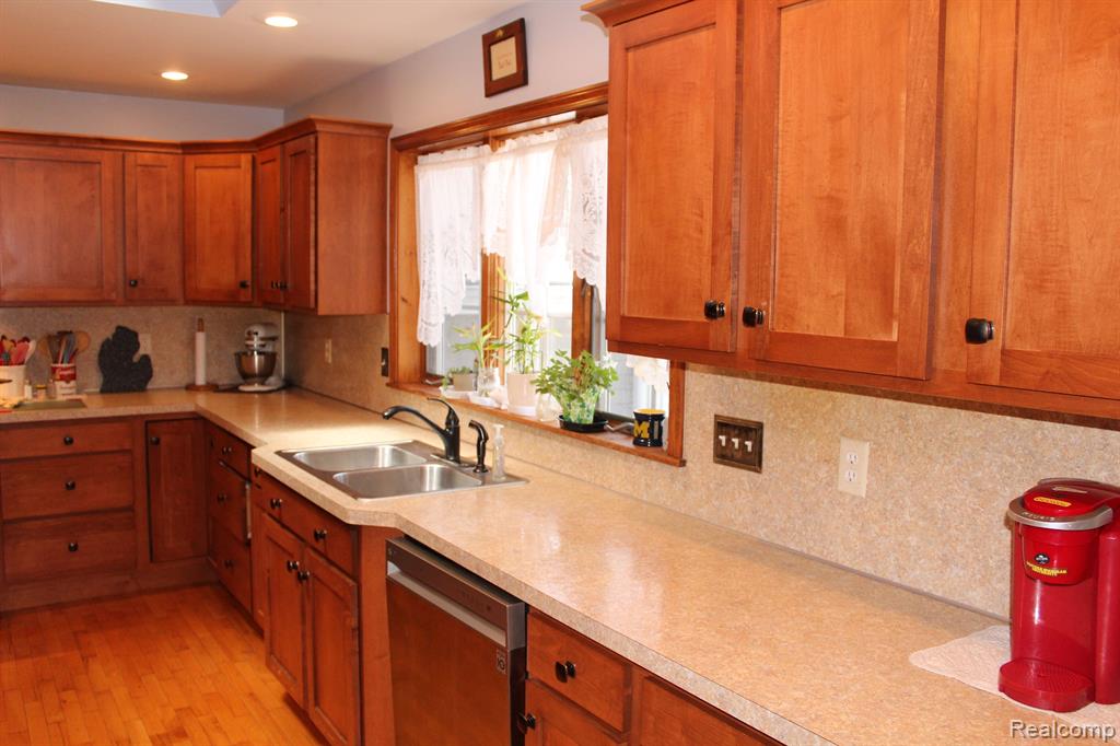 9307 McAfee Road Montrose, MI 48457 - Photo 12 of 46 Gallery Image 12