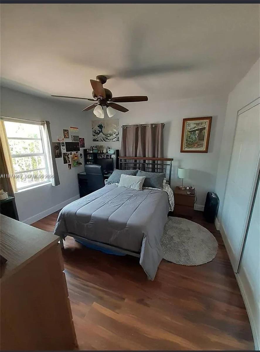 9360 Southwest 37th Street Miami, FL 33165 - Photo 7 of 17