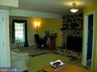 2240 Broadmoor Road Pottstown, PA 19464 - Photo 2 of 5 Gallery Image 2