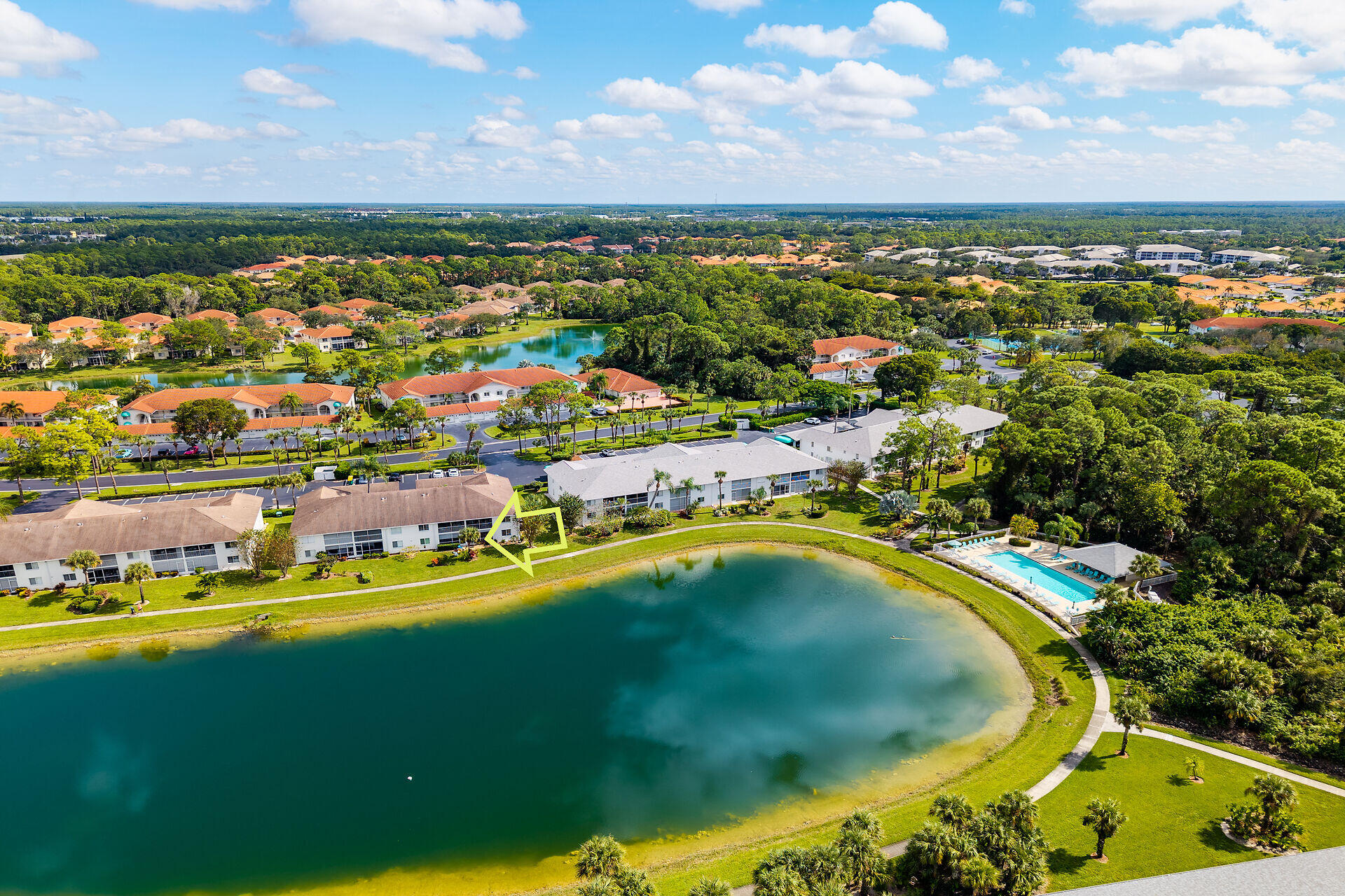 409 Gabriel Circle, Unit 2207 Naples, FL 34104 - Photo 21 of 25 LONG LAKE VIEW