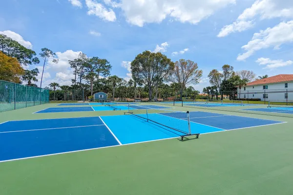 a view of a tennis court