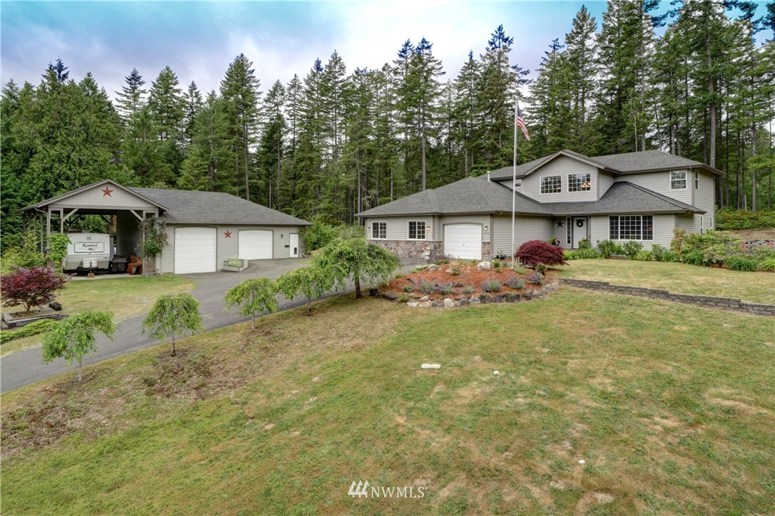 1978 Southwest Wildwood Road Port Orchard, WA 98367 - Photo 1 of 25 Gallery Image 1