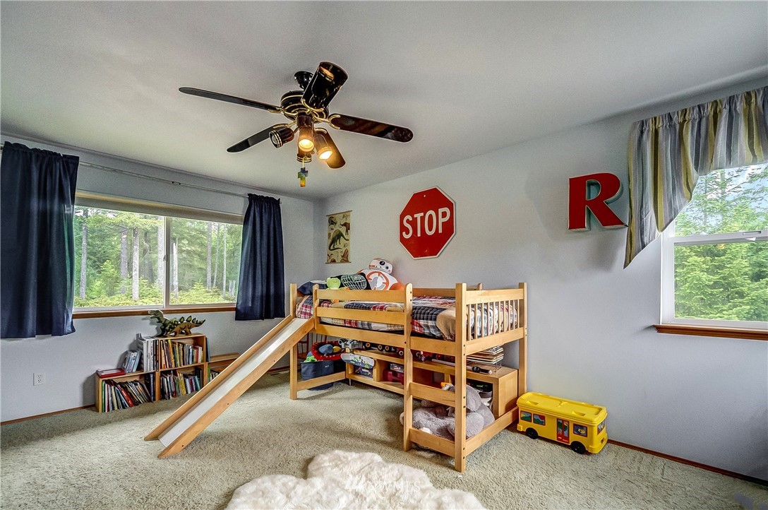1978 Southwest Wildwood Road Port Orchard, WA 98367 - Photo 21 of 25 Gallery Image 21