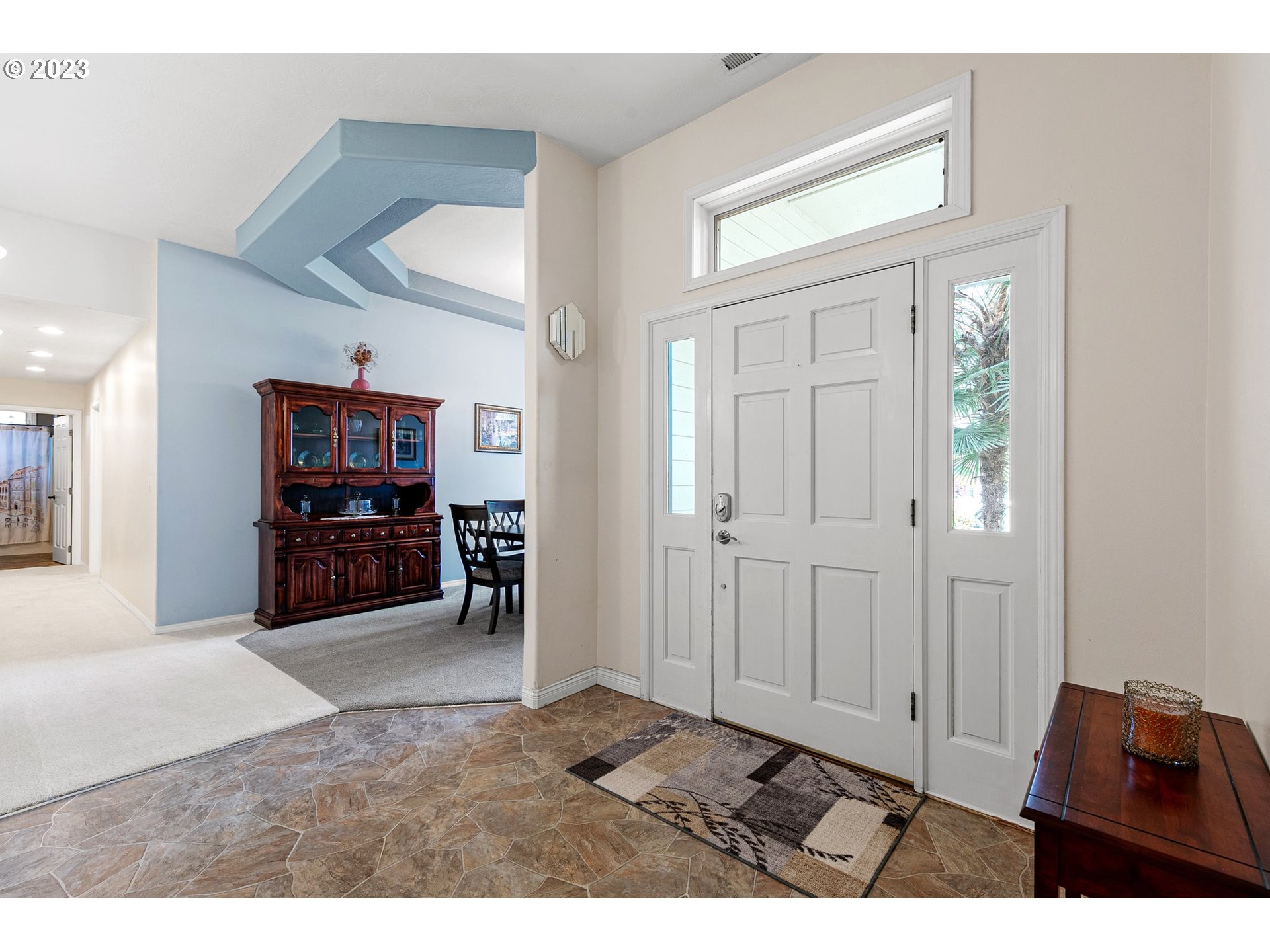 184 73rd Place Springfield, OR 97478 - Photo 17 of 48 view of room with cabinet and window