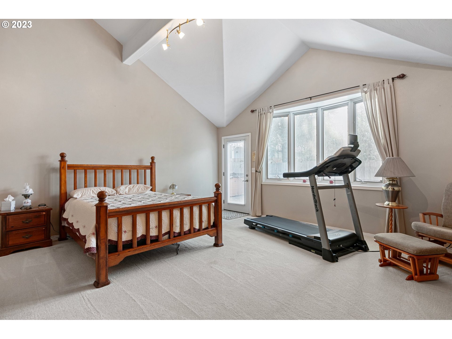184 73rd Place Springfield, OR 97478 - Photo 22 of 48 a bedroom with furniture and a window