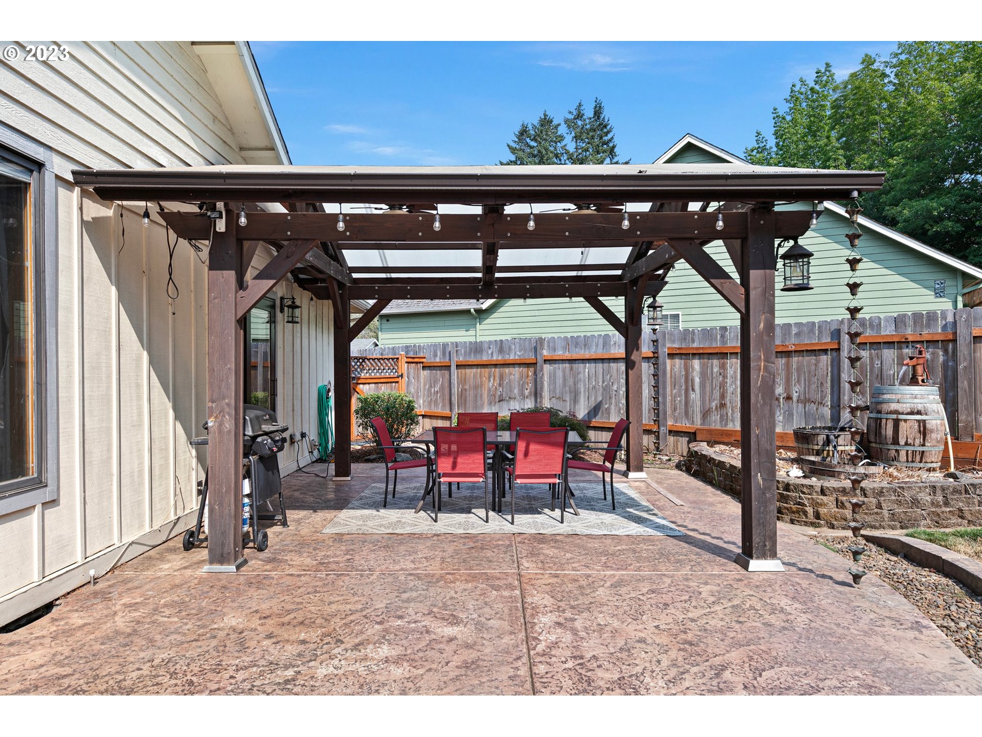 184 73rd Place Springfield, OR 97478 - Photo 37 of 48 a view of outdoor space