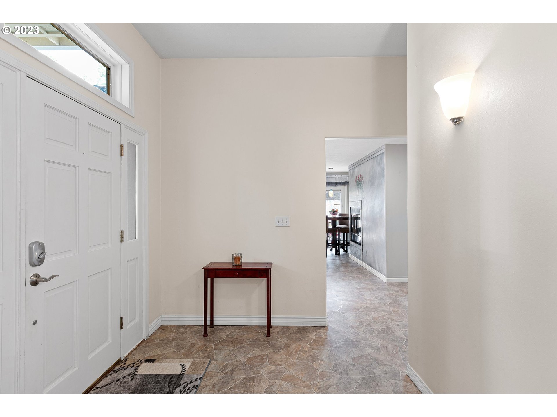 184 73rd Place Springfield, OR 97478 - Photo 4 of 48 a view of a hallway and wooden floor