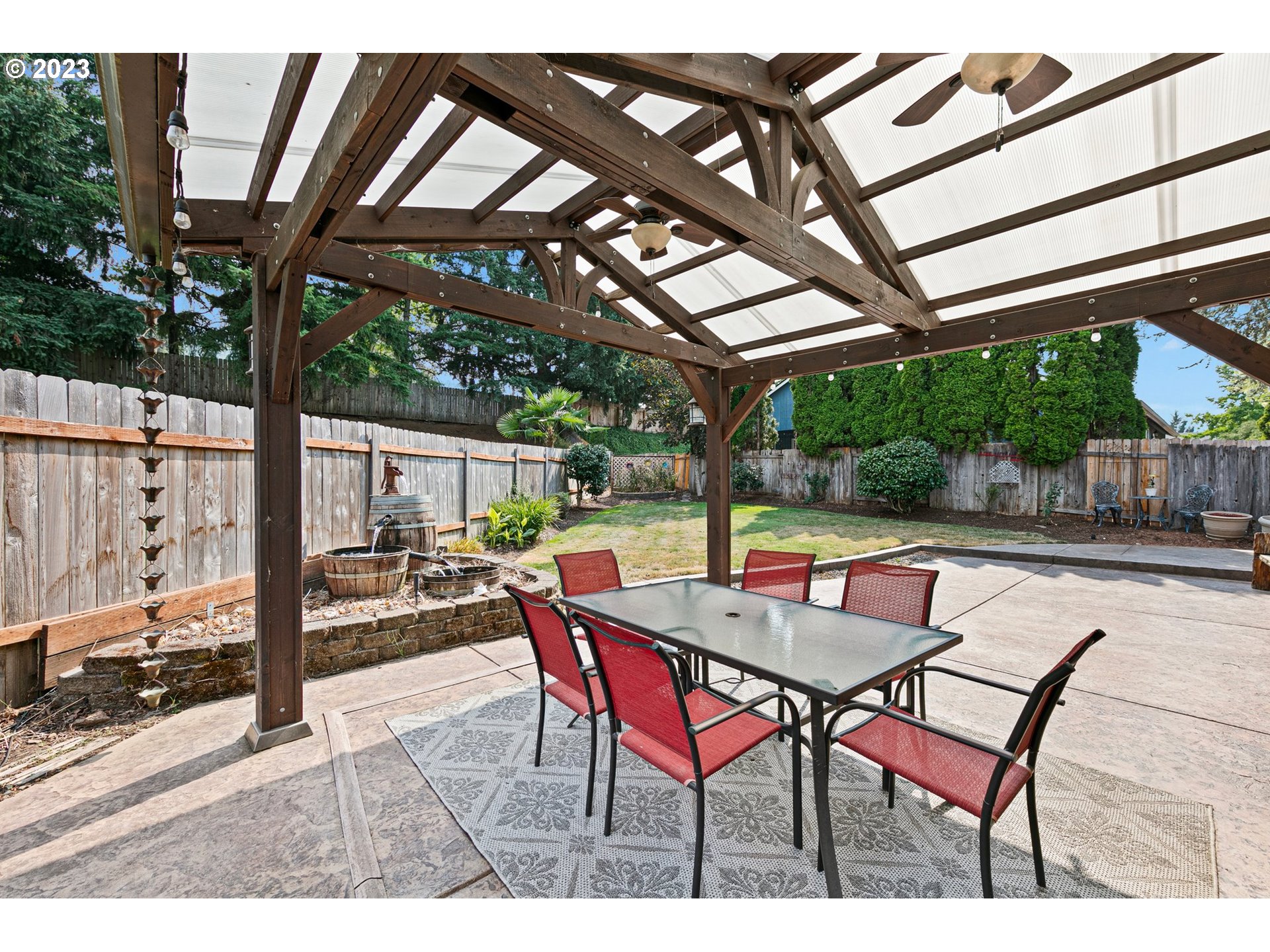 184 73rd Place Springfield, OR 97478 - Photo 42 of 48 a dining area with furniture and outdoor view