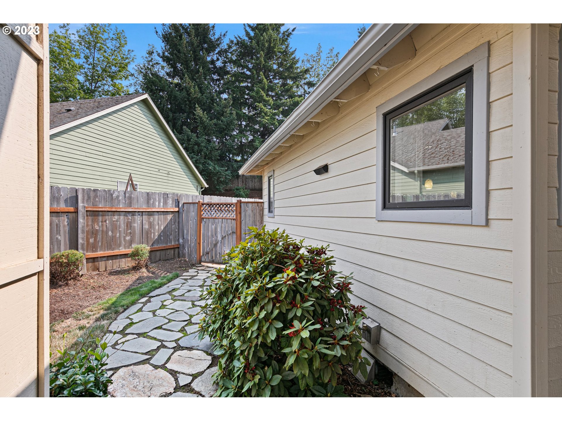 184 73rd Place Springfield, OR 97478 - Photo 44 of 48