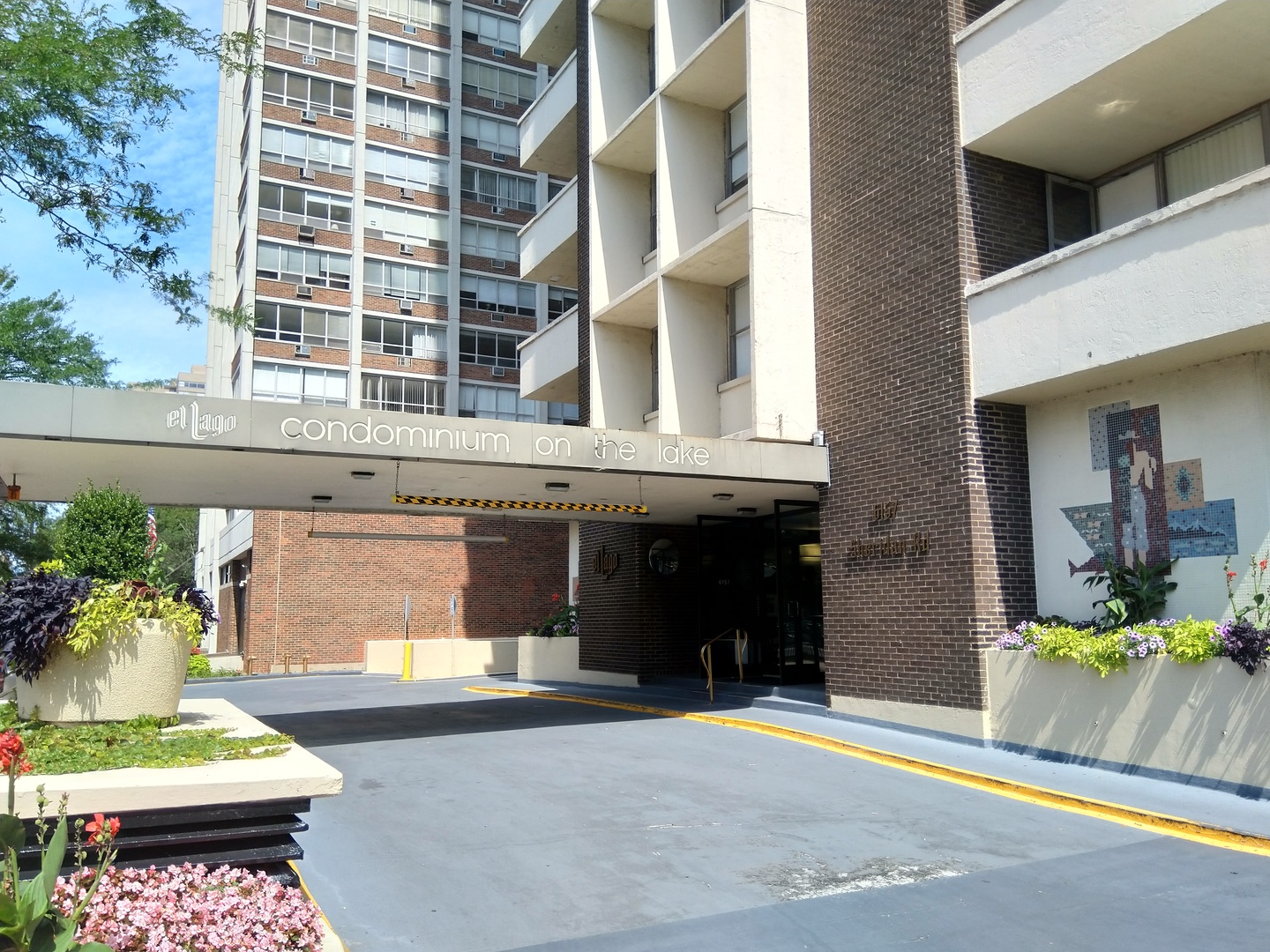 6157 North Sheridan Road, Unit 20L Chicago, IL 60660 - Photo 2 of 15