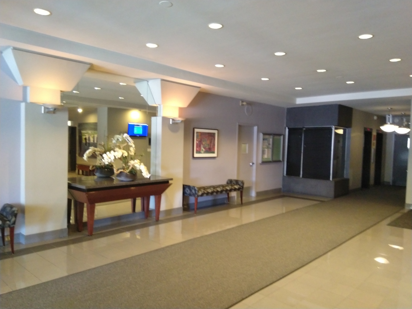 6157 North Sheridan Road, Unit 20L Chicago, IL 60660 - Photo 4 of 15