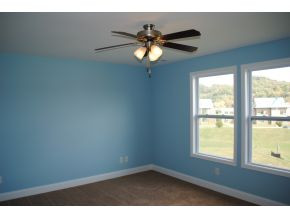 2413 Edinburgh Channel Road Kingsport, TN 37664 - Photo 18 of 23 Photo 19