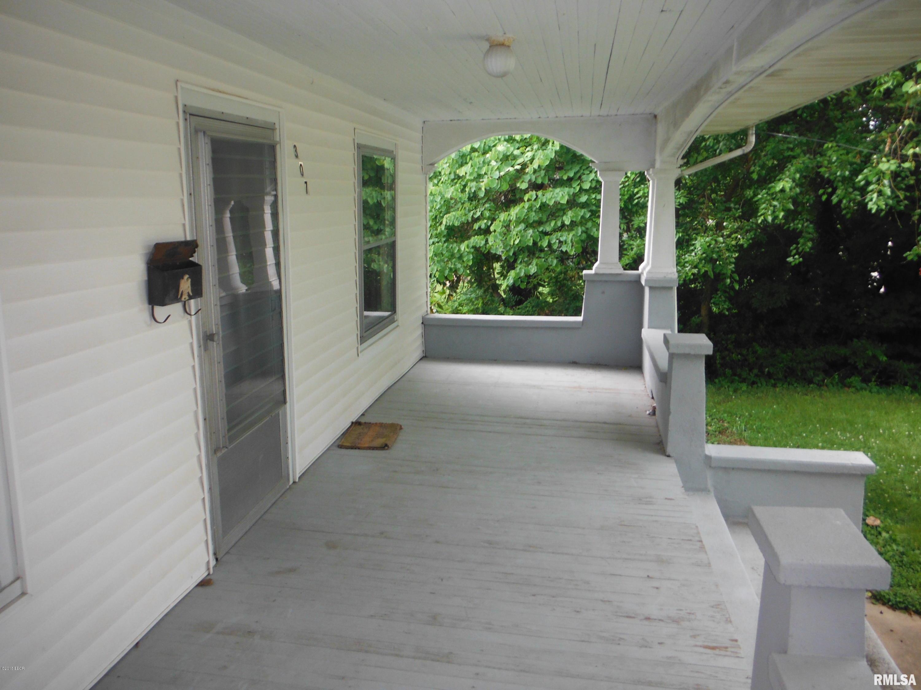 307 West Spring Street Anna, IL 62906 - Photo 5 of 17 Gallery Image 5