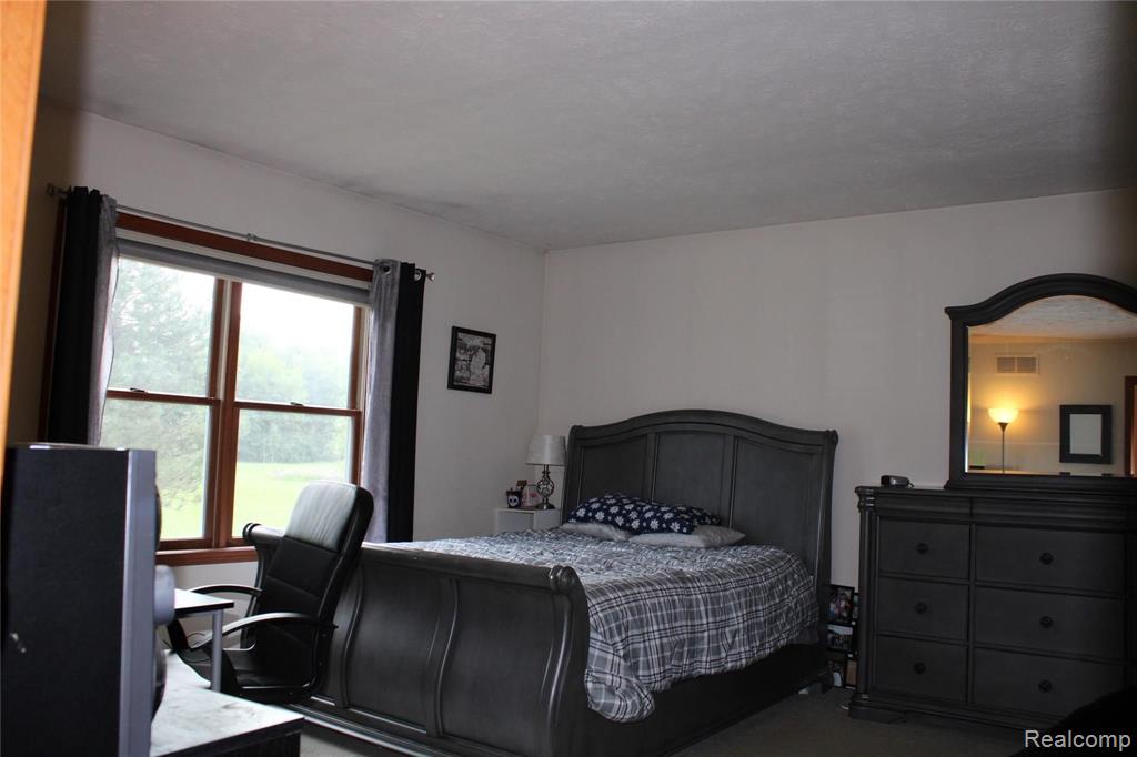 7203 Coldwater Road Flushing, MI 48433 - Photo 24 of 72