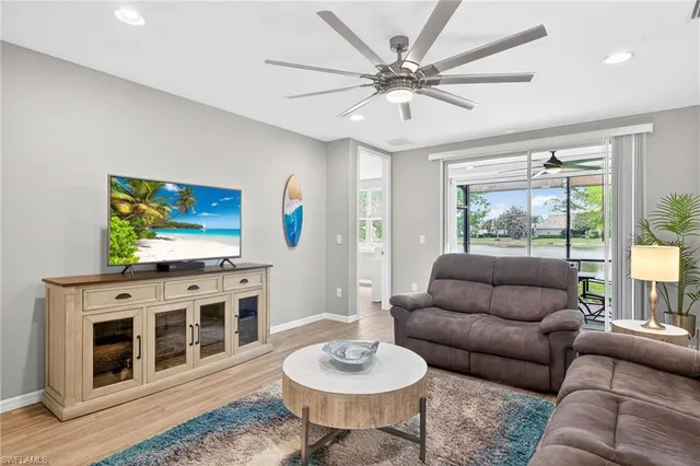 $515,000 | 14835 Edgewater Circle, Naples, FL 34114