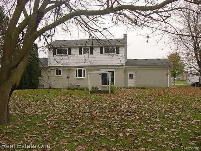 1919 Mackwood Road Rochester, MI 48307 - Photo 2 of 19 Back Of House