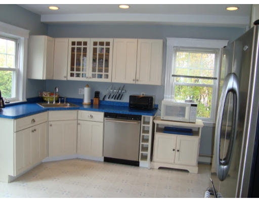 9 Q Street Hull, MA 02045 - Photo 5 of 19 Gallery Image 5