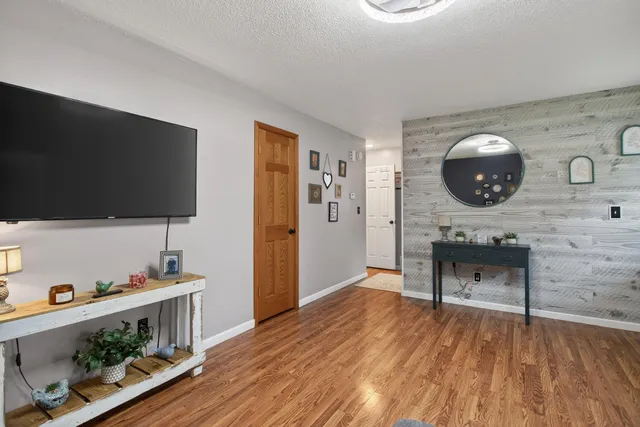 $209,900 | 472 Maitland Drive, Horton, MI 49246