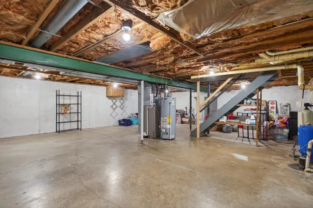 $209,900 | 472 Maitland Drive, Horton, MI 49246