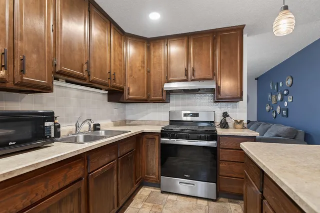 $209,900 | 472 Maitland Drive, Horton, MI 49246