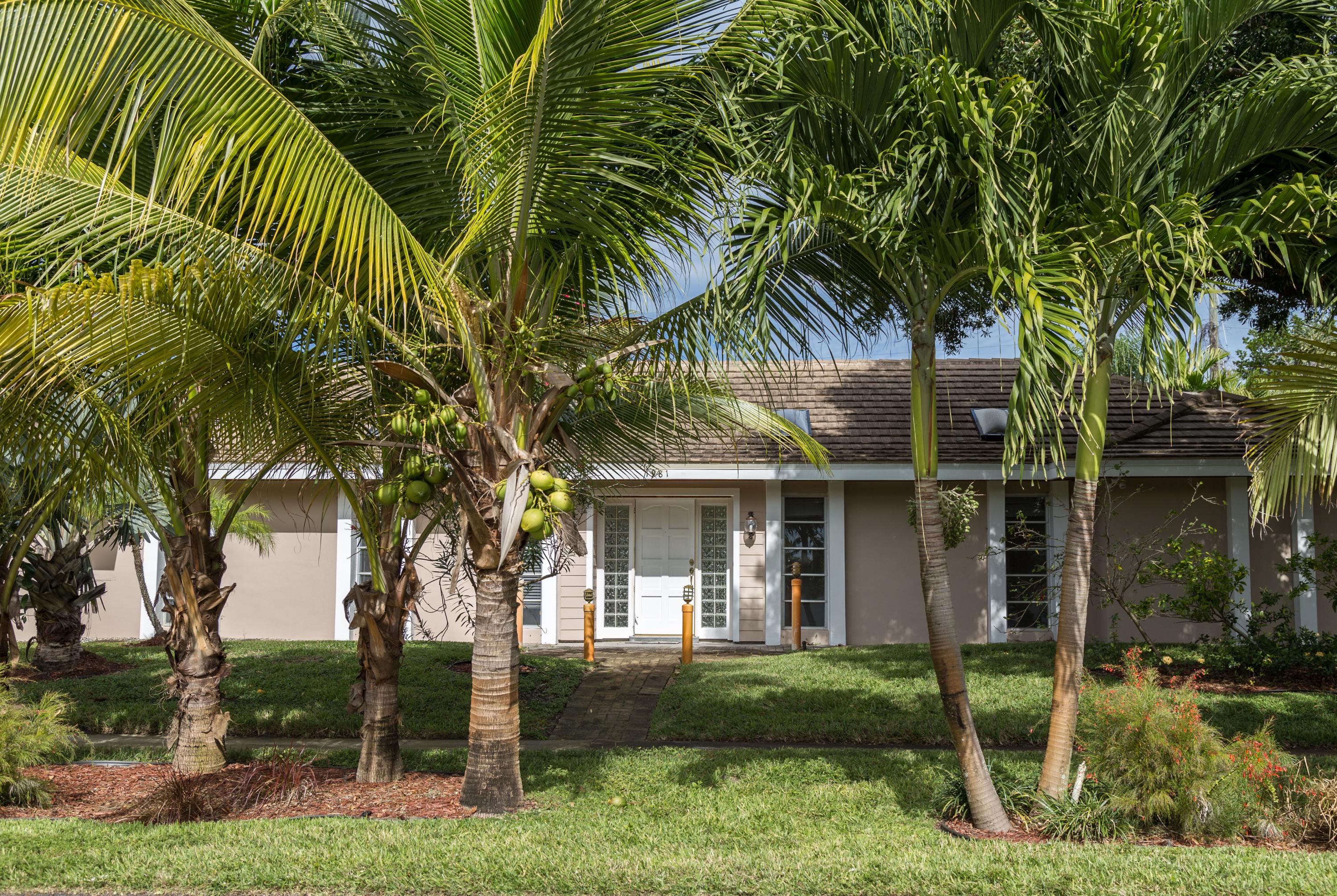 1981 Ascott Road North Palm Beach, FL 33408 - Photo 1 of 9 Outdoor_Front resized
