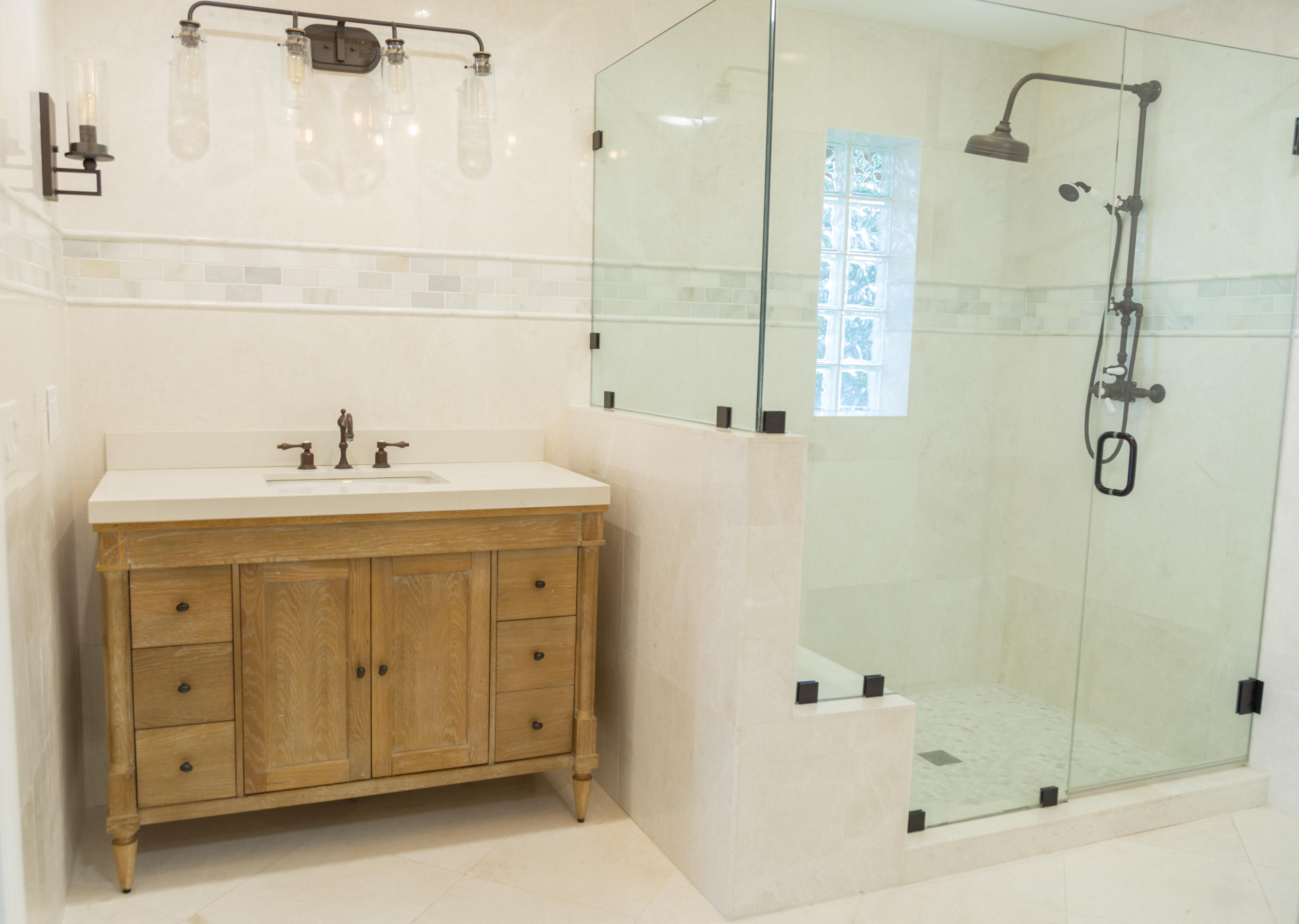 1981 Ascott Road North Palm Beach, FL 33408 - Photo 6 of 9 MasterBath_1