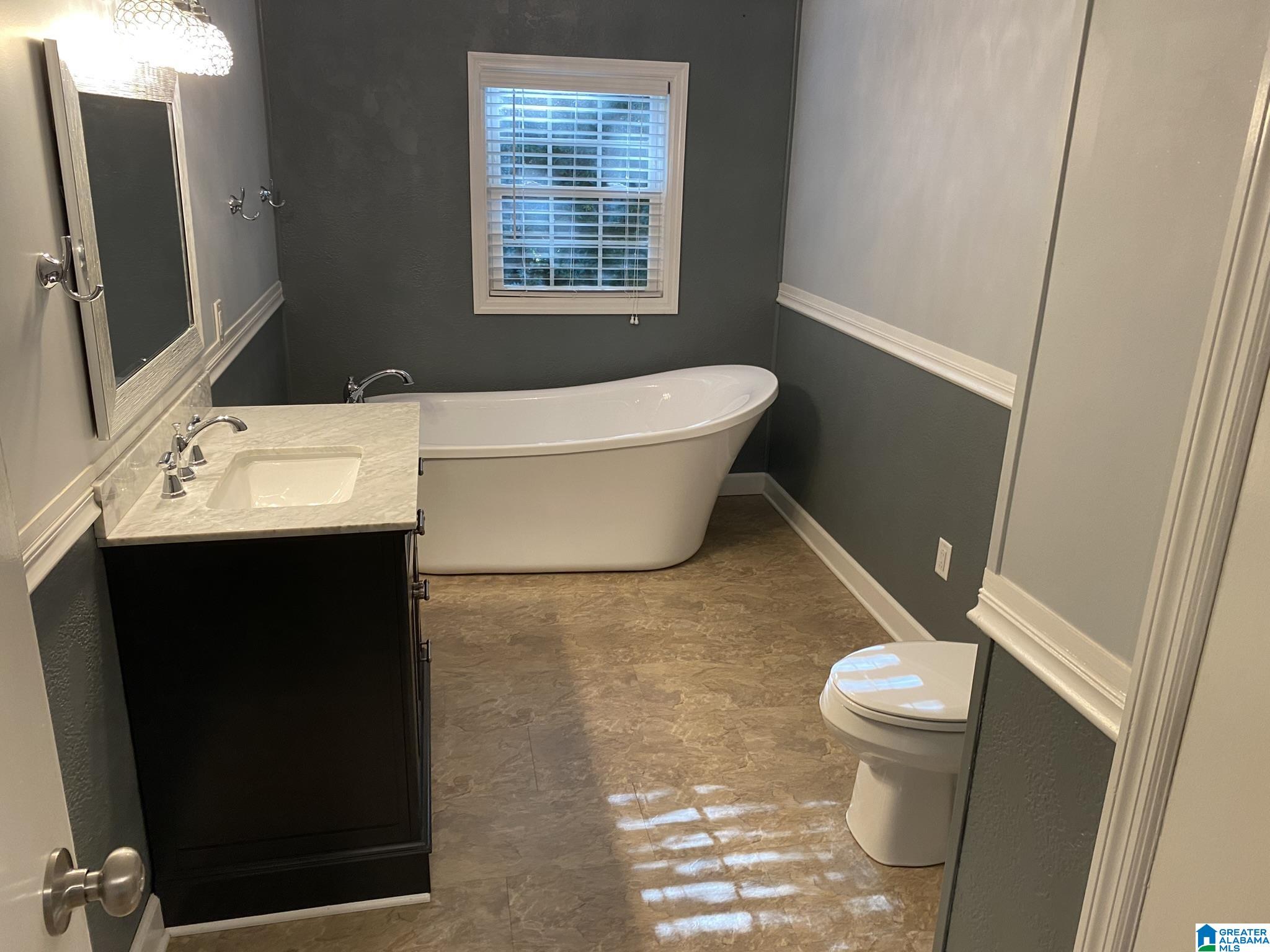 910 Pinedale Road Rainbow City, AL 35906 - Photo 11 of 18