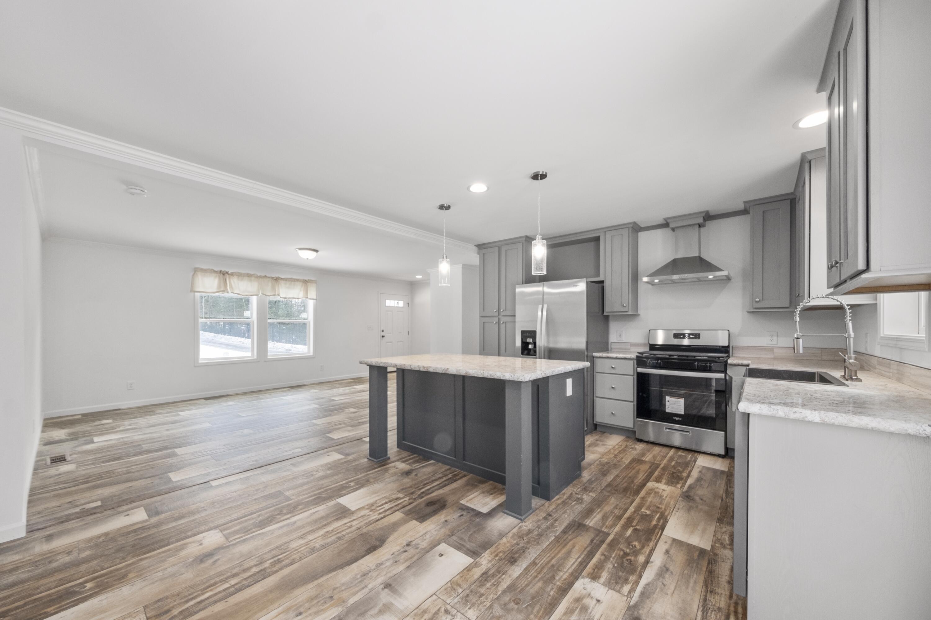 320 Old Augusta Road Waldoboro, ME 04572 - Photo 14 of 43 Kitchen/living area