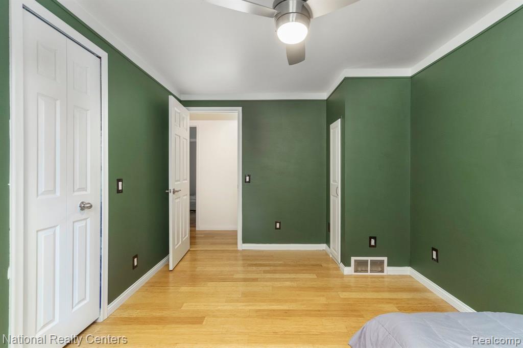 825 East Wardlow Road Highland, MI 48356 - Photo 27 of 45 Gallery Image 27