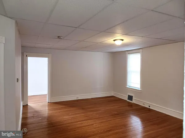 $2,000 | 144 North Avenue, Unit A, West Berlin, NJ 08091