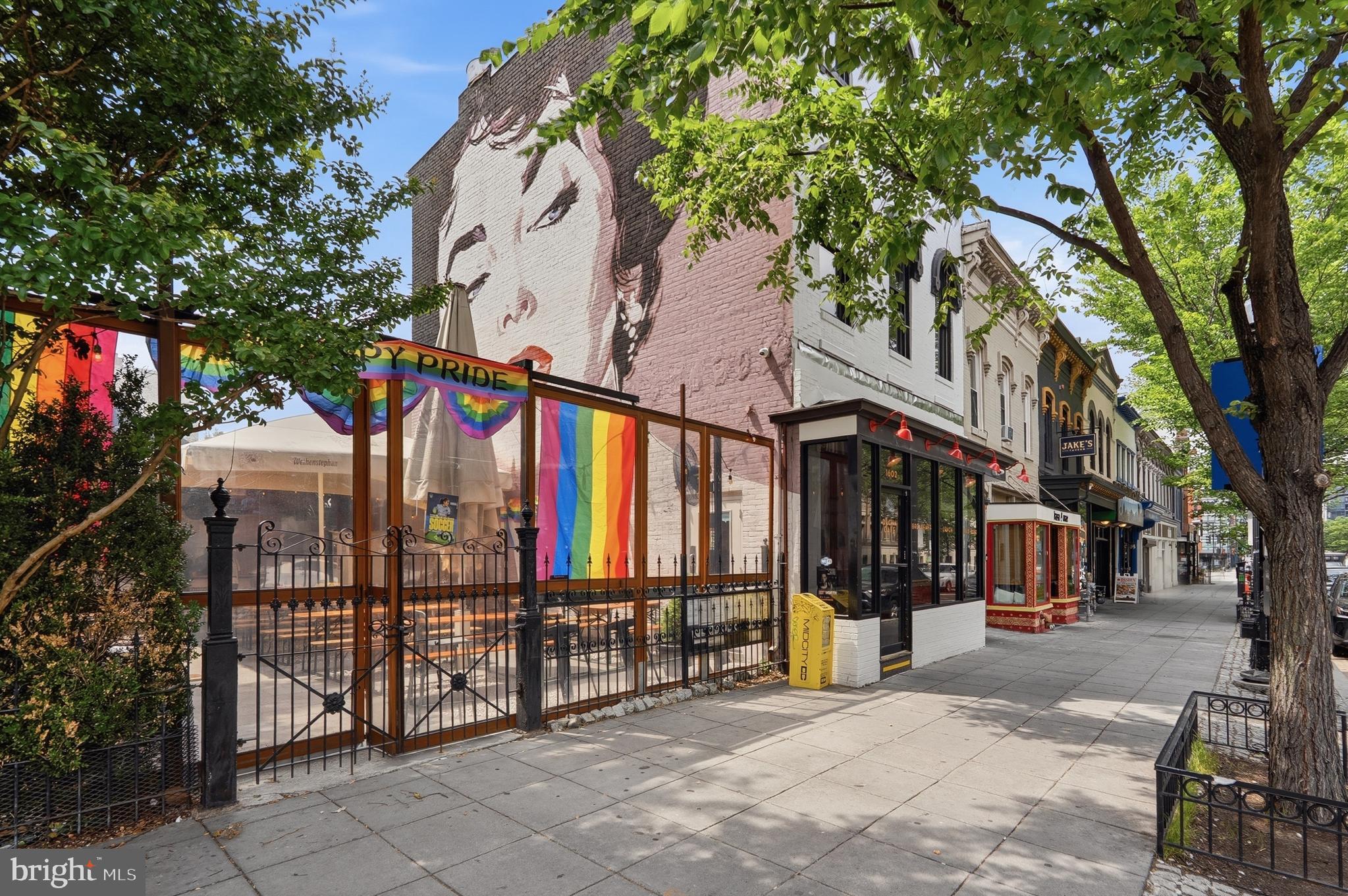 435 R Street Northwest, Unit 404 Washington, DC 20001 - Photo 29 of 36 Dacha Beer Garden