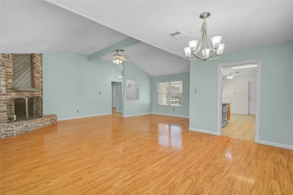 $2,100 | 16739 Selder Drive, Friendswood, TX 77546