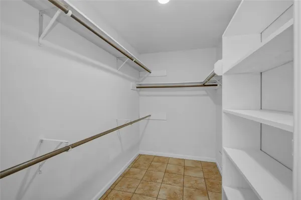 $2,100 | 16739 Selder Drive, Friendswood, TX 77546