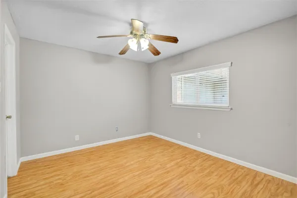 $2,100 | 16739 Selder Drive, Friendswood, TX 77546