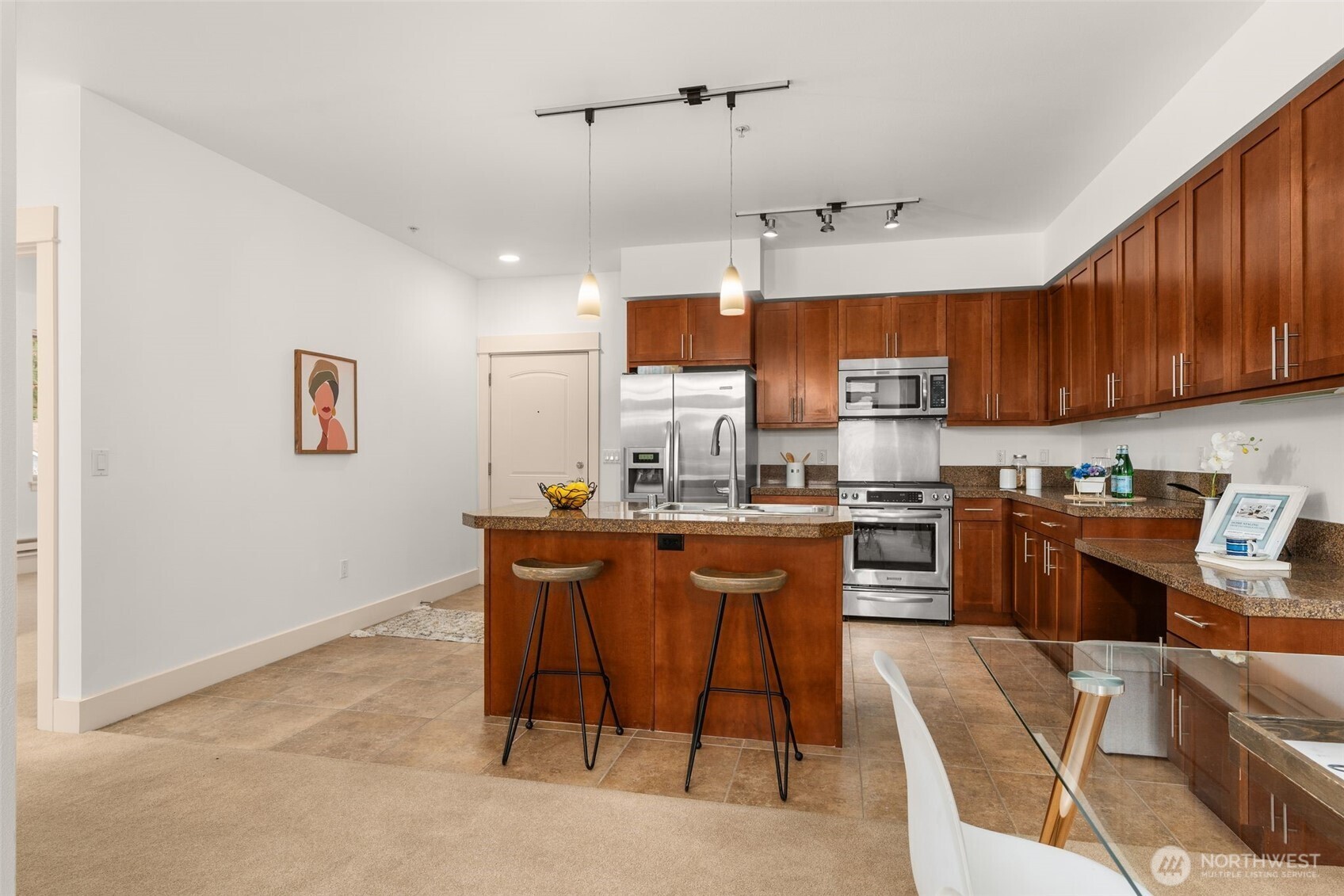 8535 Avondale Road Northeast, Unit A303 Redmond, WA 98052 - Photo 13 of 28 Gallery Image 13