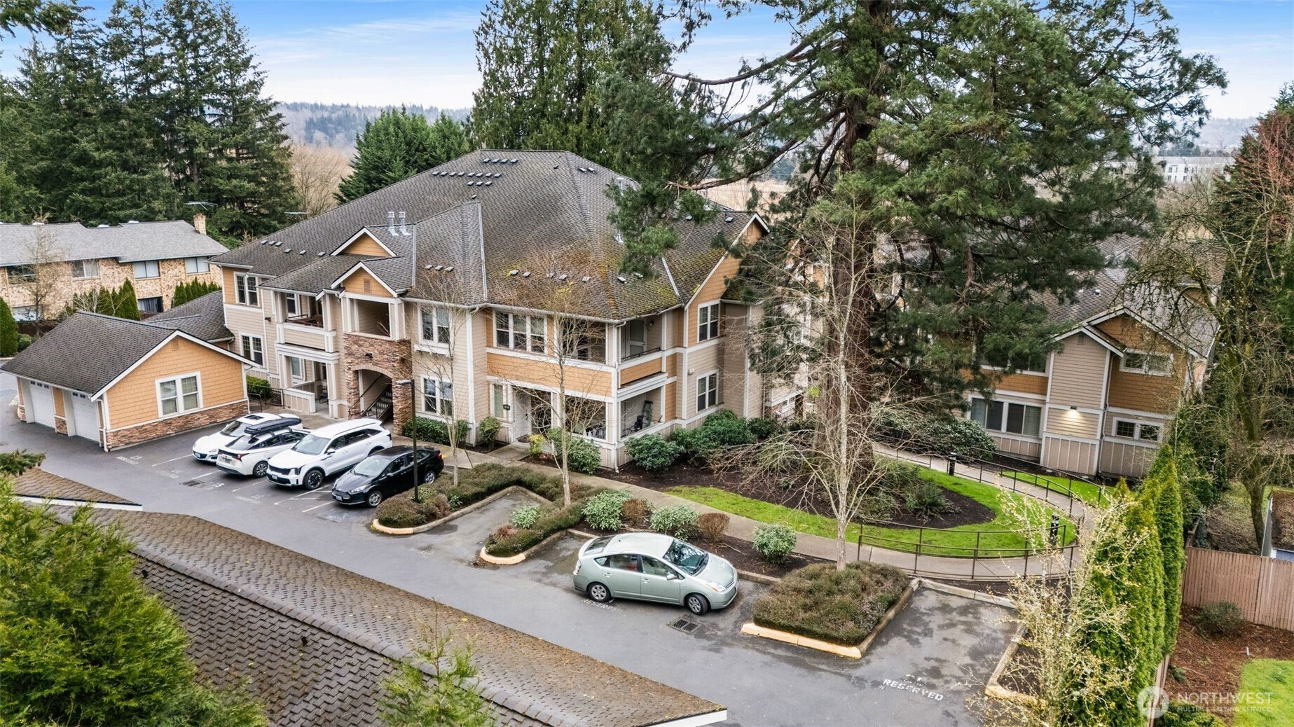 8535 Avondale Road Northeast, Unit A303 Redmond, WA 98052 - Photo 27 of 28 Gallery Image 27