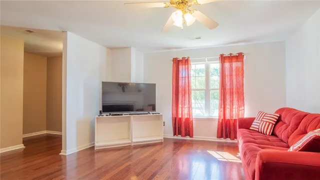 $297,500 | 8 Kingscreek Drive, Greer, SC 29650