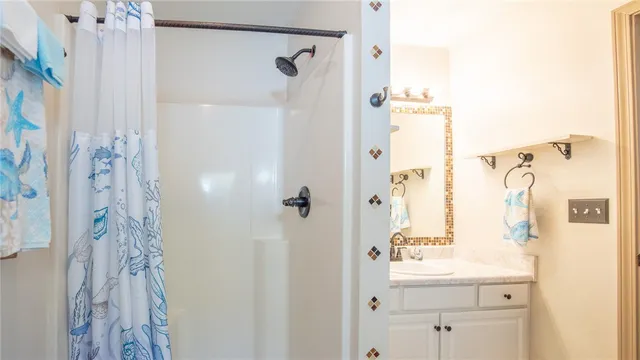 $297,500 | 8 Kingscreek Drive, Greer, SC 29650