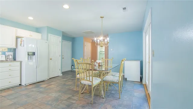 $297,500 | 8 Kingscreek Drive, Greer, SC 29650