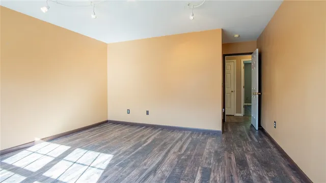 $297,500 | 8 Kingscreek Drive, Greer, SC 29650