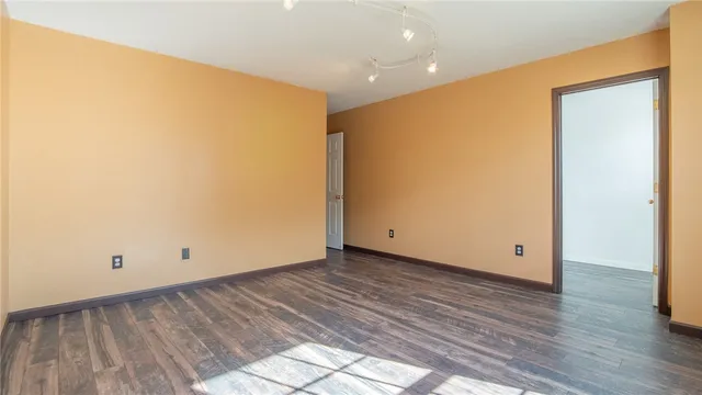 $297,500 | 8 Kingscreek Drive, Greer, SC 29650