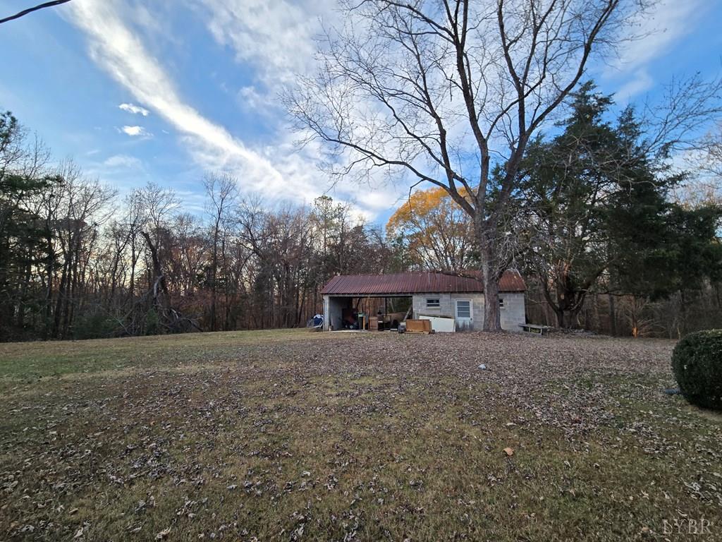 1700 Ward Street Farmville, VA 23901 - Photo 4 of 20 a view of a house with a yard