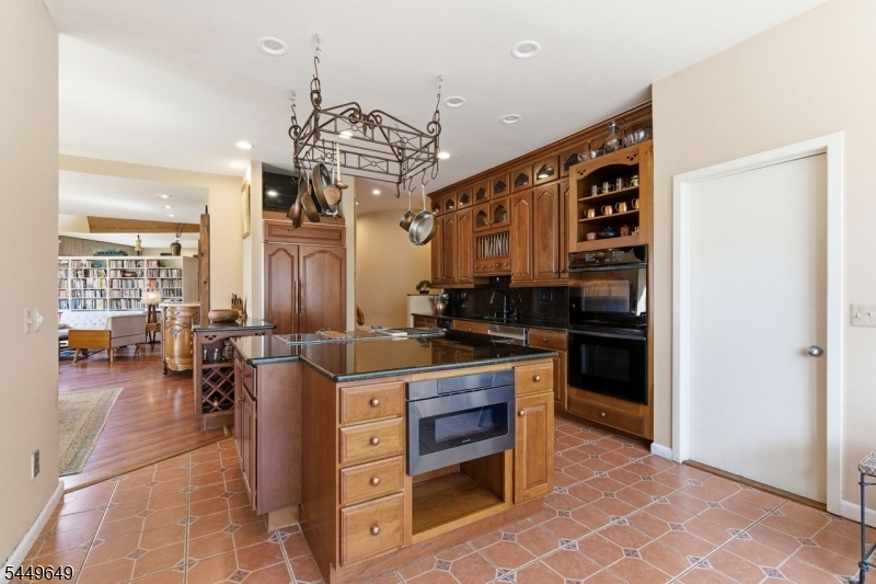 72 Washington Valley Road Morristown, NJ 07960 - Photo 16 of 36