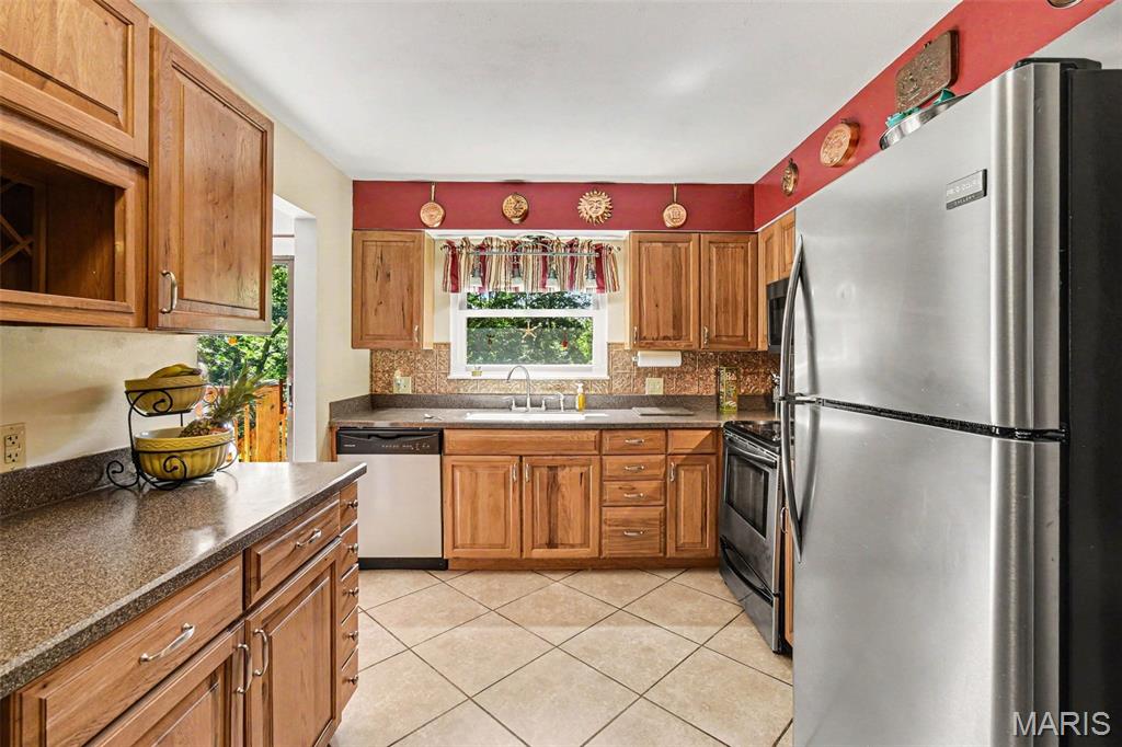 2371 Crestview Drive High Ridge, MO 63049 - Photo 13 of 29