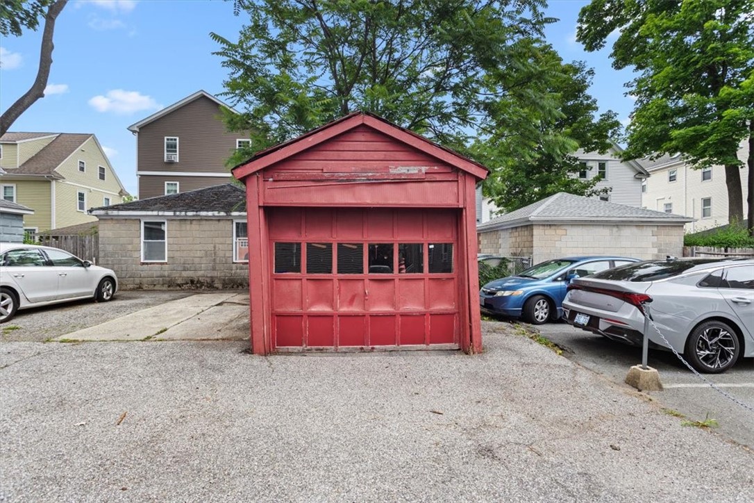 206 Rochambeau Avenue, Unit 1 Providence, RI 02906 - Photo 31 of 32