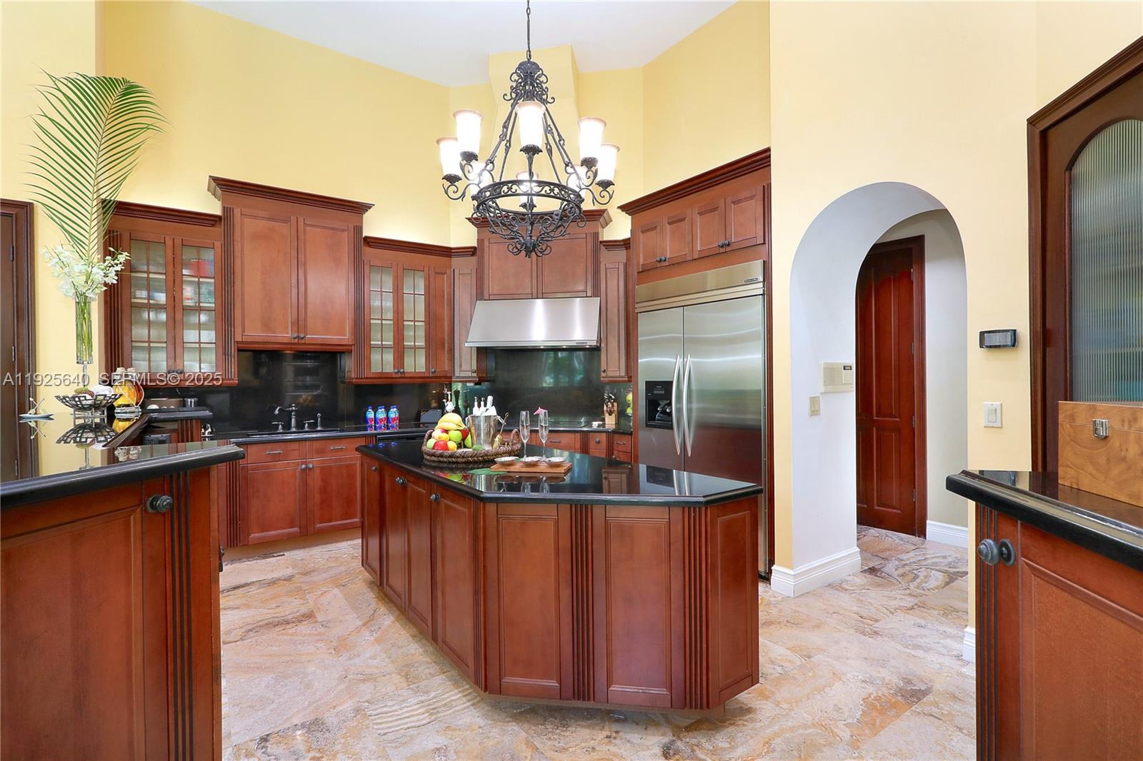 16645 Southwest 87th Court Palmetto Bay, FL 33157 - Photo 5 of 21